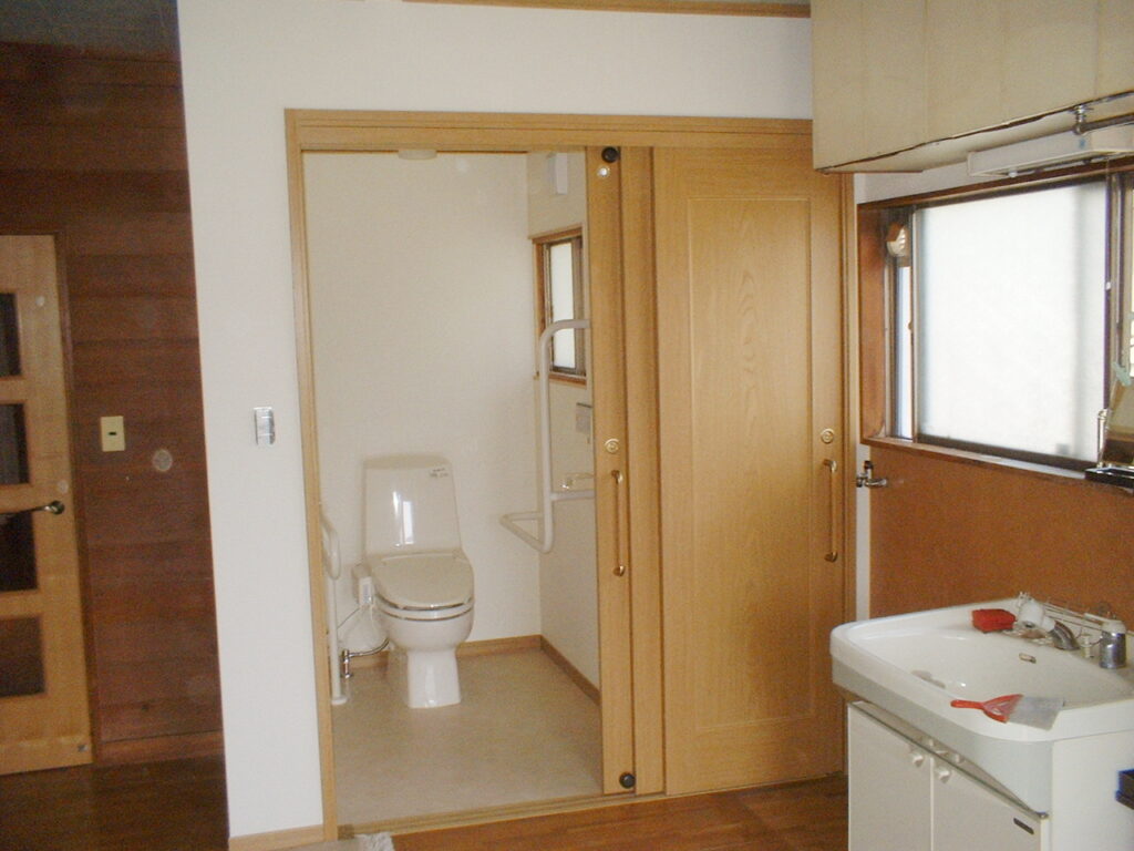 大和建設　リフォーム事例　トイレ