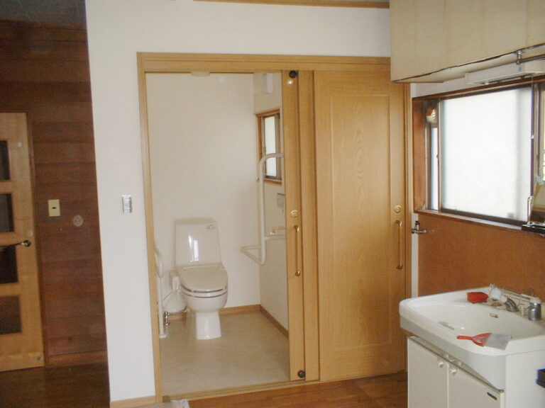 大和建設　リフォーム事例　トイレ