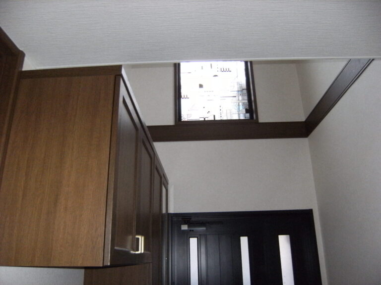 大和建設　リフォーム事例　玄関吹抜け増室