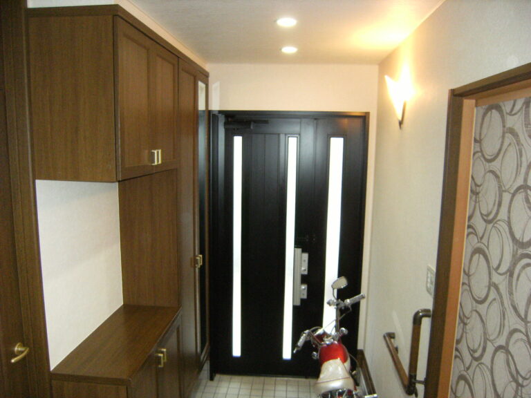 大和建設　リフォーム事例　玄関吹抜け増室